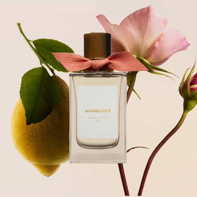 Burberry Signatures Garden Roses 20% Eau de Parfum (100ML)